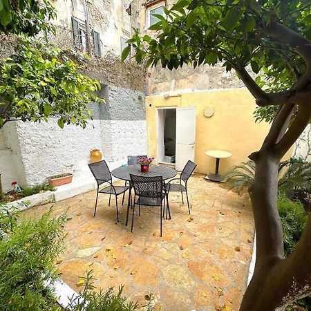 Traditional House With Ivy Garden Corfu  Exterior photo