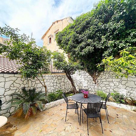 Traditional House With Ivy Garden Corfu  Exterior photo