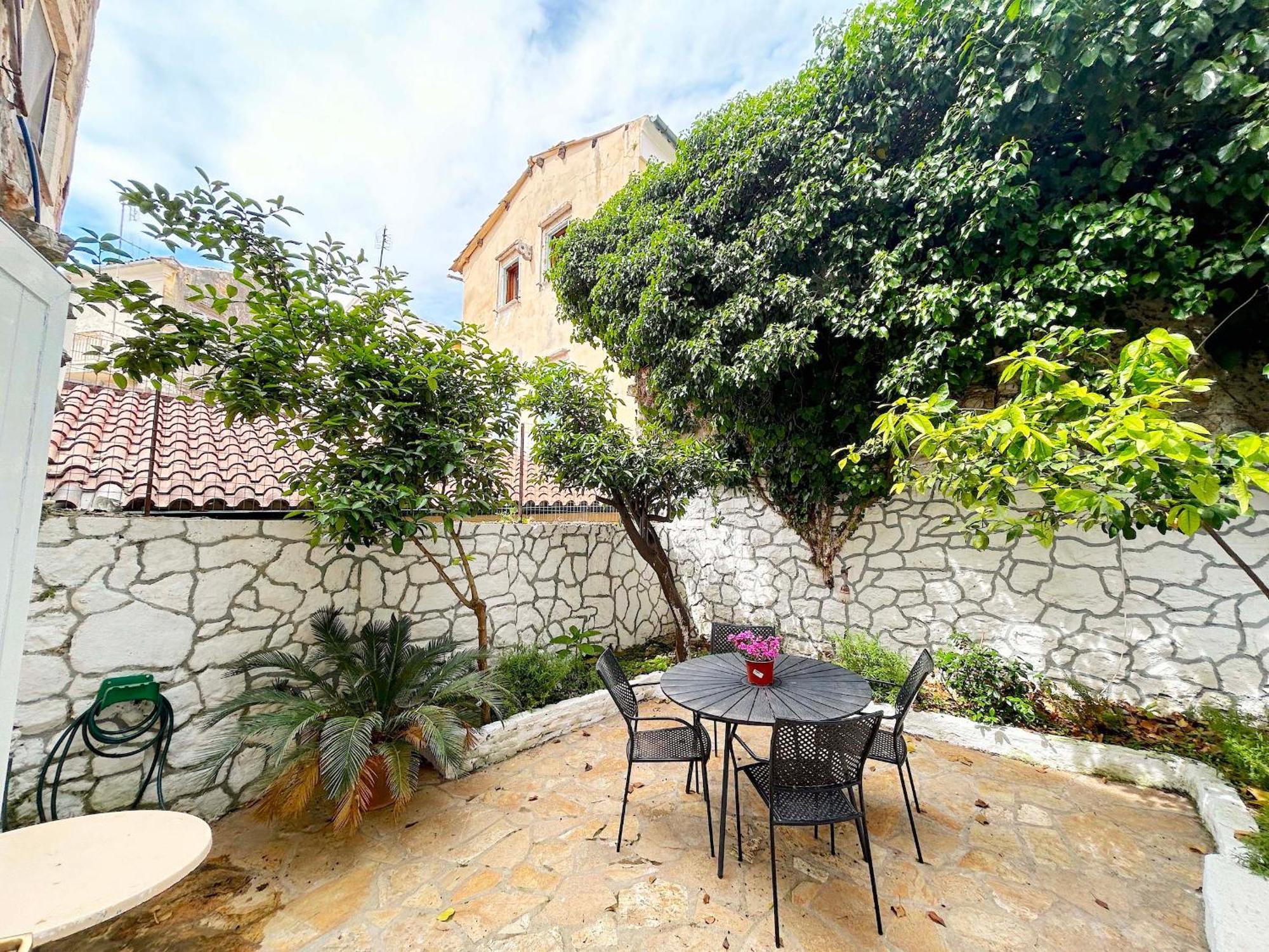Traditional House With Ivy Garden Corfu  Exterior photo